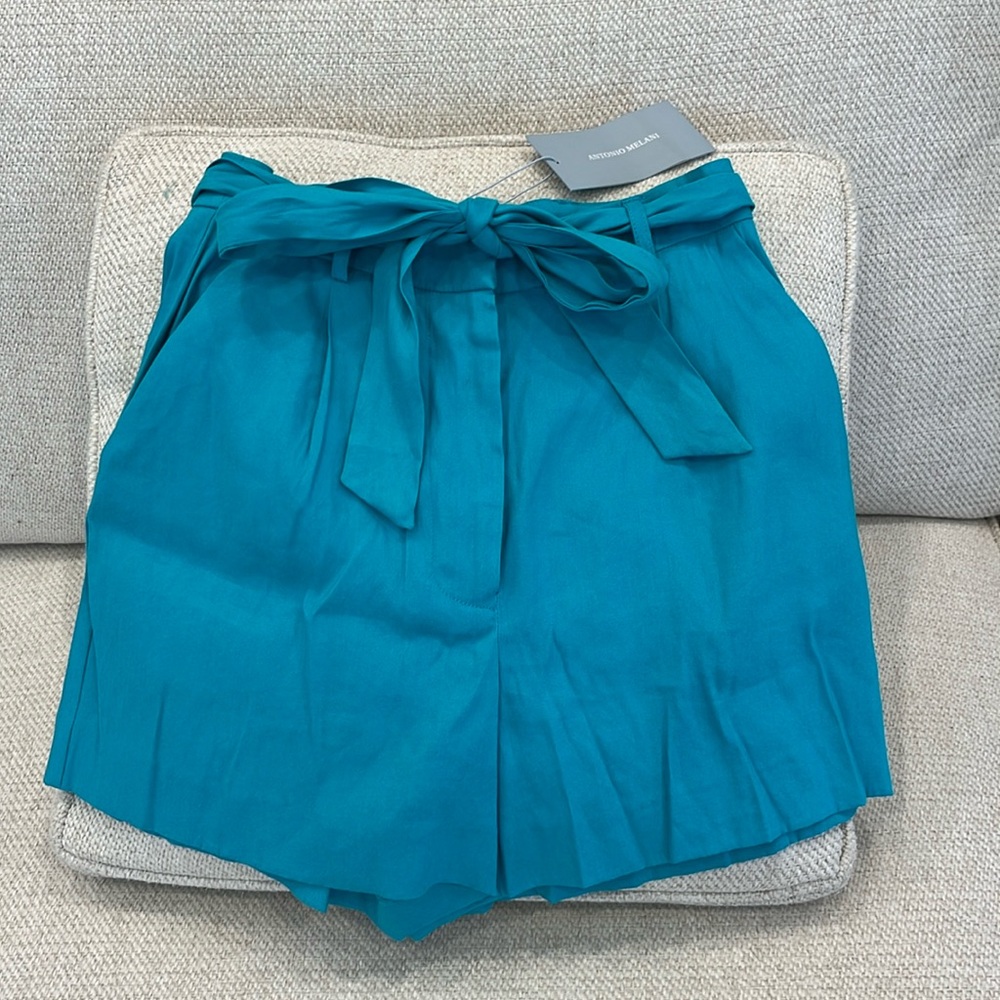 NWT Antonio Melani Turquoise Linen Flowy Tie Shorts, Size 2
